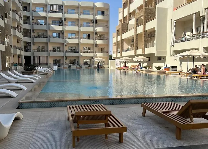 Avaneu * Hurghada