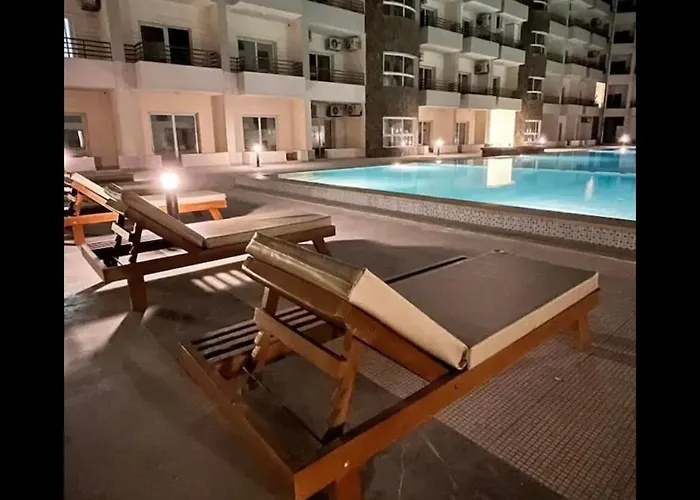 Avaneu Apartment *